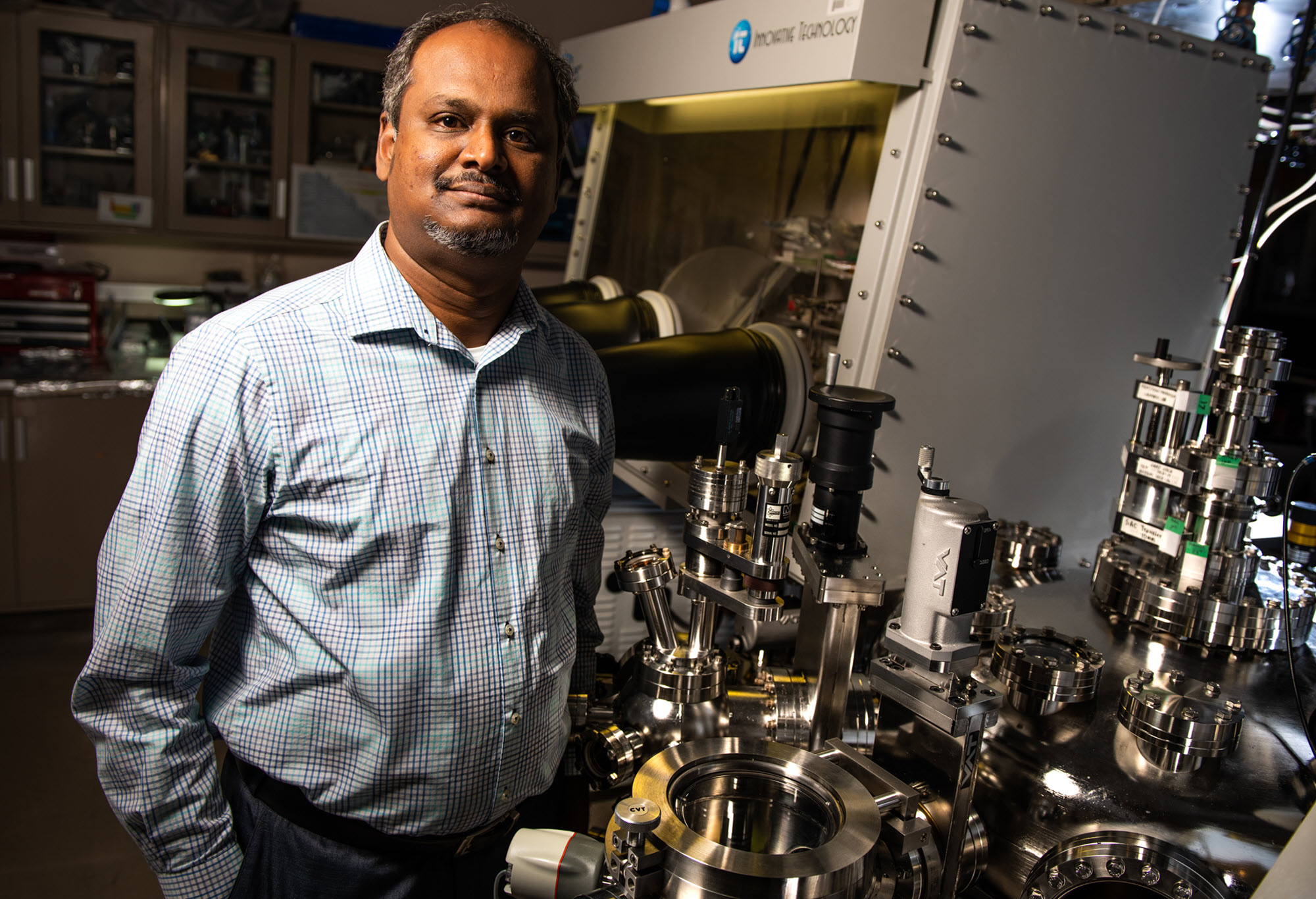 Vijay Murugesan in the lab