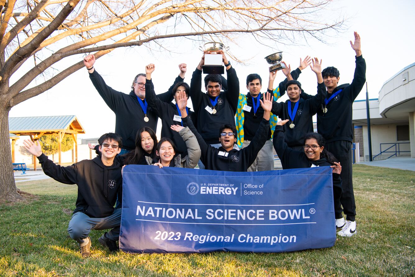 Students from Telsa High School win the Regional Science Bowl 2023